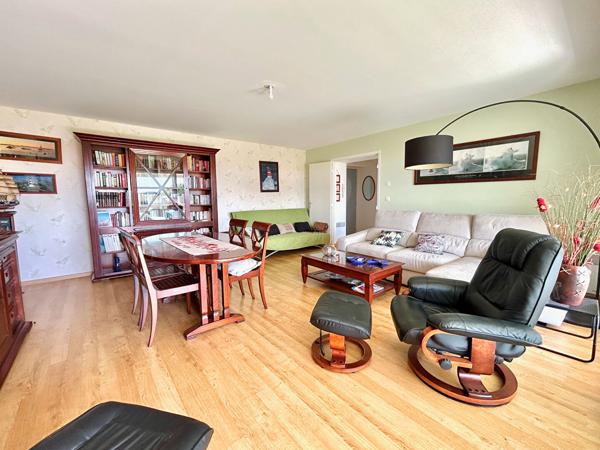 Appartement 64 m² La Rochelle -Terrasse 22 m² - Ascenseur - Parking - DPE B 378 000 € **  - Référence  MR712ED3