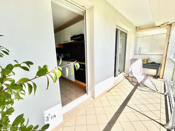 Appartement 64 m² La Rochelle -Terrasse 22 m² - Ascenseur - Parking - DPE B 378 000 € **  - Référence  MR712ED3