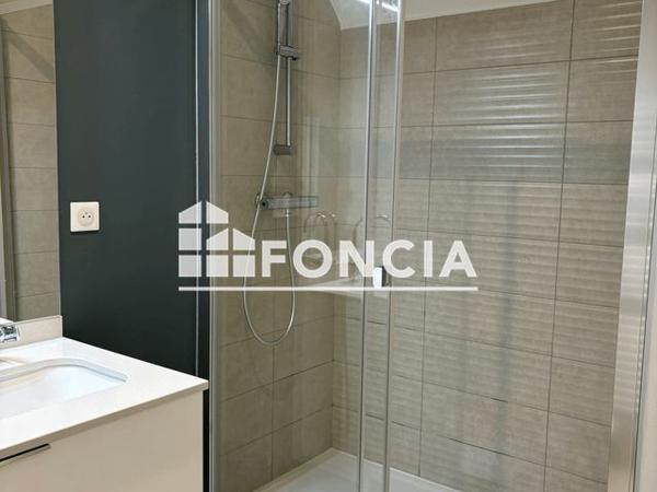 Location Appartement 3 pièces 82.47 m² - 4 RUE D'ESCURES - PORTE 004 Orleans 45000