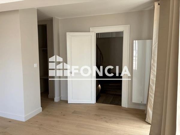 Location Appartement 3 pièces 82.47 m² - 4 RUE D'ESCURES - PORTE 004 Orleans 45000