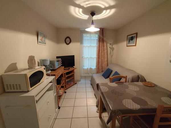 Ensemble immobilier Les Sables d'Olonne (6 studios - 1 local commercial)