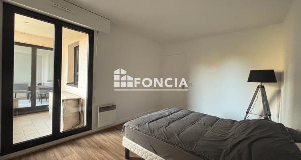 Location Appartement meublé 2 pièces 53 m² - Paris 75018