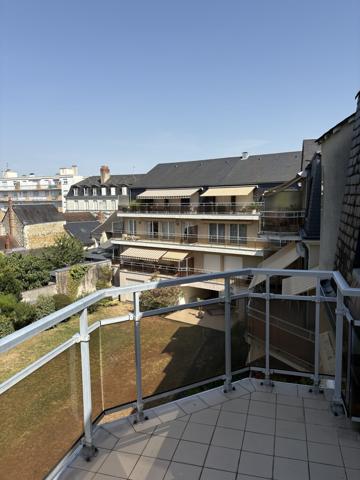 CENTRE VILLE TRÈS BEL APPARTEMENT DE 79 M² RÉSIDENCE LE MONTPENSIER, L’UNE DES RÉSIDENCES LES PLUS PRISÉES Réf 2676