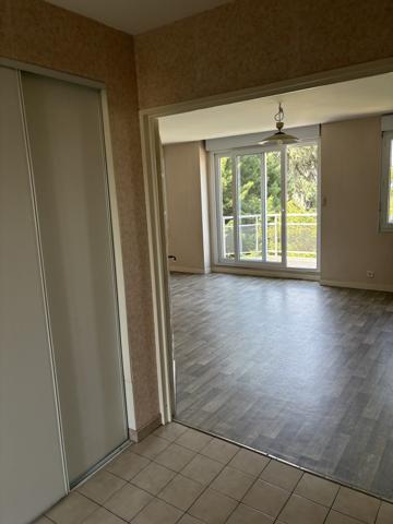 CENTRE VILLE TRÈS BEL APPARTEMENT DE 79 M² RÉSIDENCE LE MONTPENSIER, L’UNE DES RÉSIDENCES LES PLUS PRISÉES Réf 2676