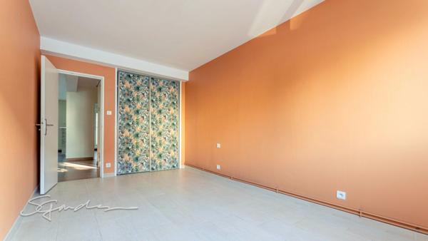 Dpt Pyrénées Atlantiques (64), à vendre PAU appartement T3 de 72,53 m² Terrasse