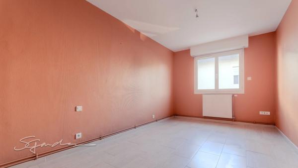 Dpt Pyrénées Atlantiques (64), à vendre PAU appartement T3 de 72,53 m² Terrasse