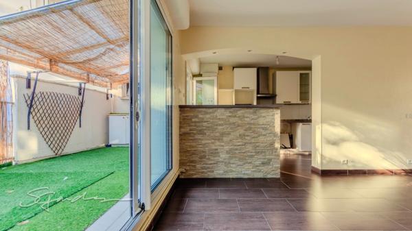 Dpt Pyrénées Atlantiques (64), à vendre PAU appartement T3 de 72,53 m² Terrasse