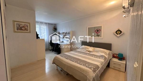 13470 - CARNOUX EN PROVENCE - Maison de 180 m2 de 6 pièces avec 2 appartements, terrasse, jardin, garage....