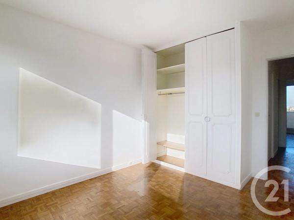 Appartement F3 à vendre  3 pièces - 65,76 m 2   CHOISY LE ROI  - 94