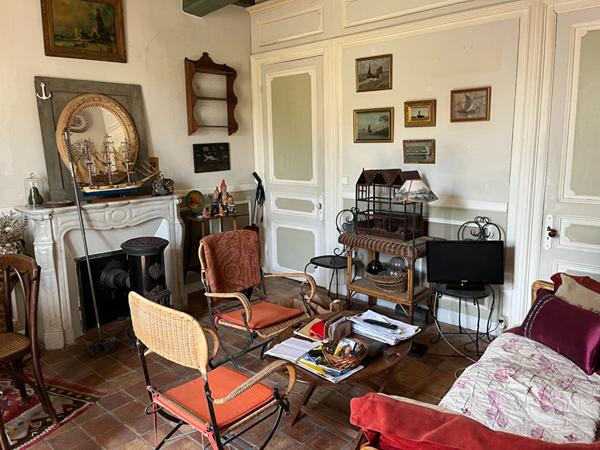 17120 SEMUSSAC Semussac centre bourg