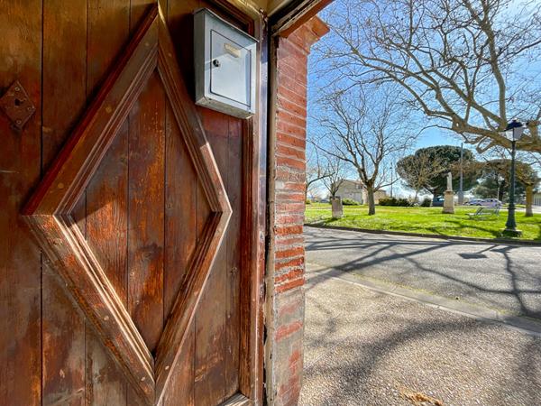 Maison de village en plein coeur de la commune de La Magdeleine sur Tarn !