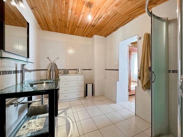 Maison de village en plein coeur de la commune de La Magdeleine sur Tarn !