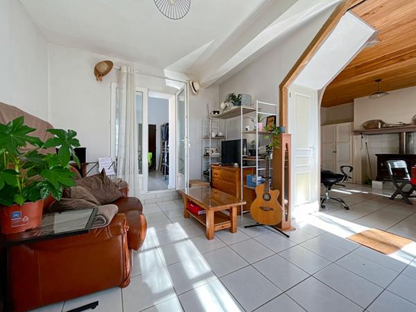Maison de village en plein coeur de la commune de La Magdeleine sur Tarn !