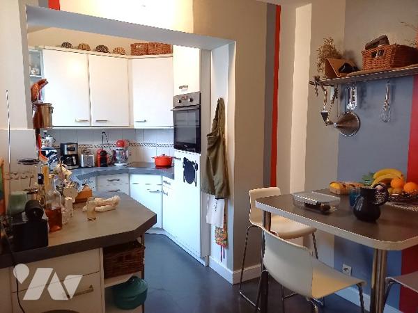 TOURS  à 150 m du parc des Prébendes,