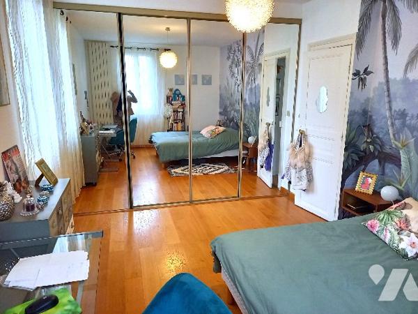 TOURS  à 150 m du parc des Prébendes,