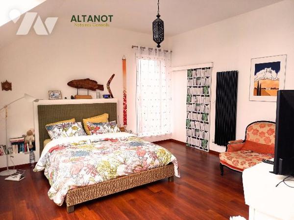 TOURS  à 150 m du parc des Prébendes,