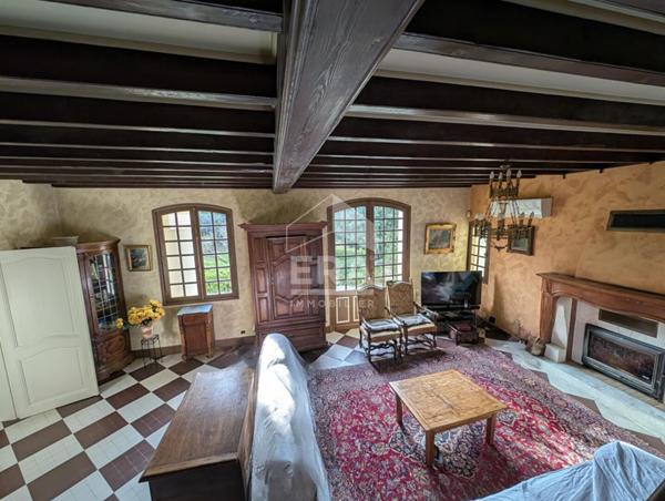 Maison à vendre d'exception à Montpon-Ménestérol - 11 pièces, 8 chambres, piscine