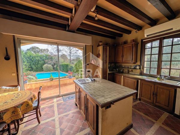 Maison à vendre d'exception à Montpon-Ménestérol - 11 pièces, 8 chambres, piscine