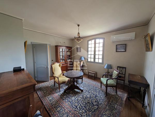 Maison à vendre d'exception à Montpon-Ménestérol - 11 pièces, 8 chambres, piscine
