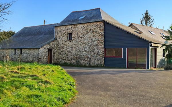 Maison à vendre    8 pièces • 280 m2 Bain-de-Bretagne