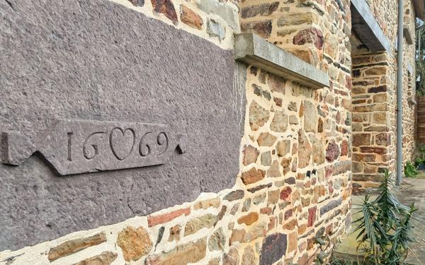 Maison à vendre    8 pièces • 280 m2 Bain-de-Bretagne