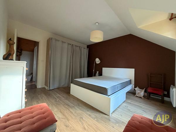 Maison à louer L Hermitage : 5 pièces, 135m² avec 3 chambre(s) à 1 000€ - AJP Immobilier Pacé