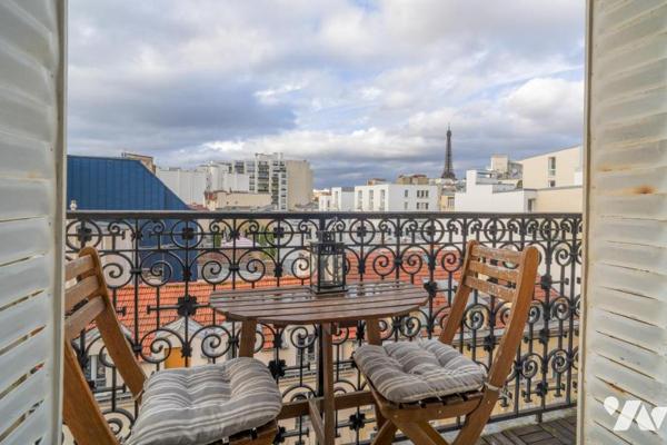 T3 balcon vue Tour Eiffel 