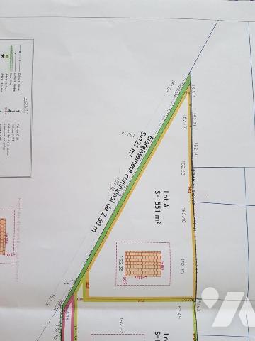 Terrain à bâtir de 1551 m² viabilisable