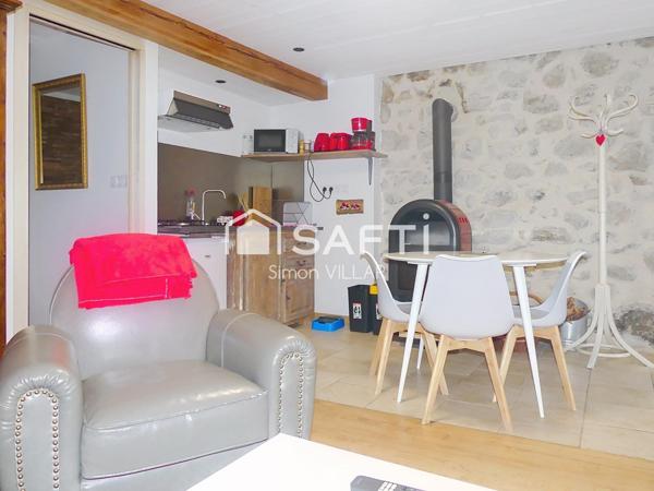 Spacieux corps de ferme à rénover avec T2 neuf