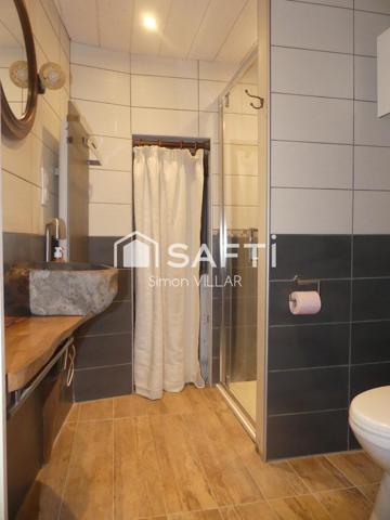 Spacieux corps de ferme à rénover avec T2 neuf