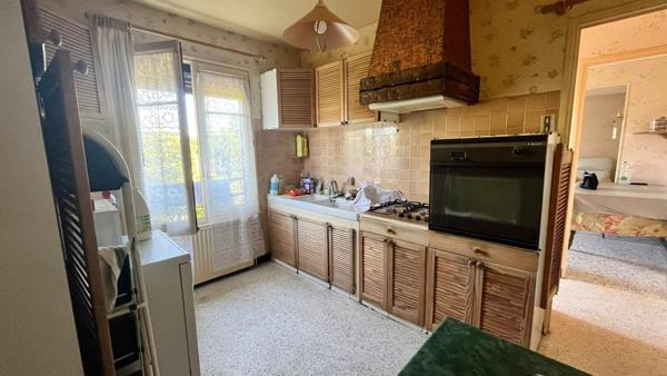 Vente                                                      Maison
                        
                     3 pièces                      78 m2                     à Gien