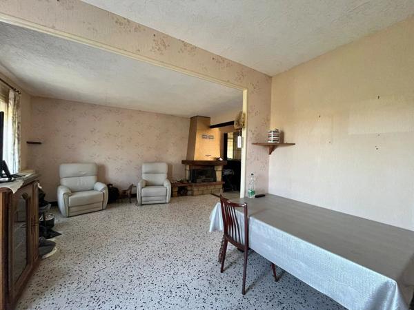 Vente                                                      Maison
                        
                     3 pièces                      78 m2                     à Gien