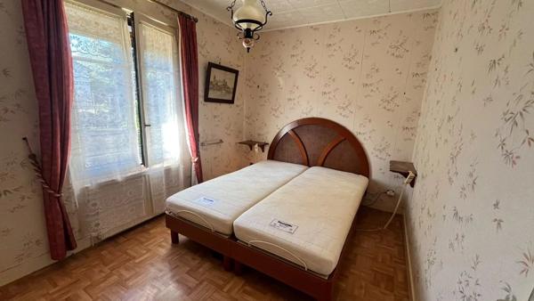 Vente                                                      Maison
                        
                     3 pièces                      78 m2                     à Gien