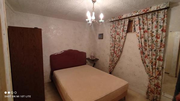 Vente                                                      Maison
                        
                     3 pièces                      78 m2                     à Gien