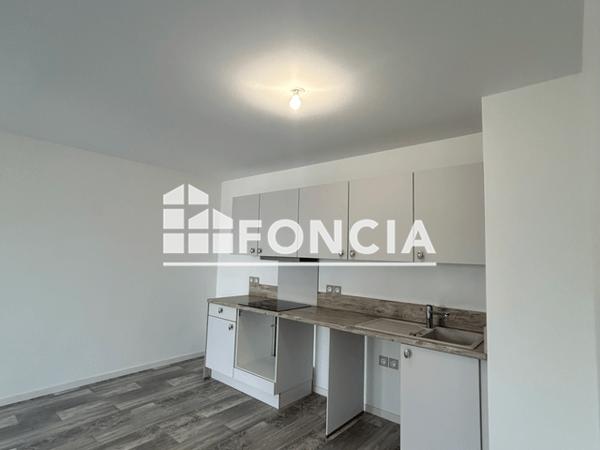 Location Appartement 2 pièces 55.27 m² - 45 RUE DU 8 MAI 1945 Saint Cyr En Val 45590