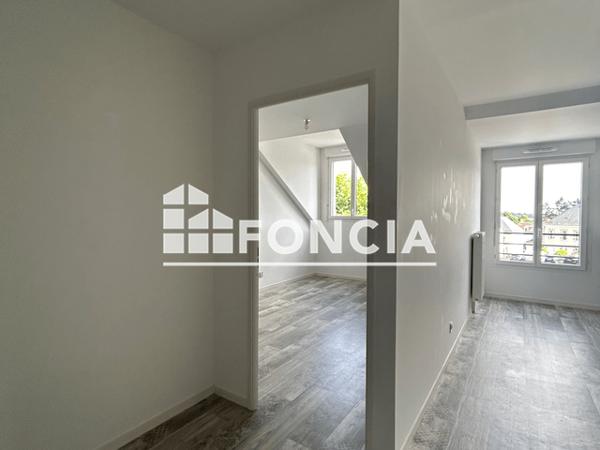 Location Appartement 2 pièces 55.27 m² - 45 RUE DU 8 MAI 1945 Saint Cyr En Val 45590
