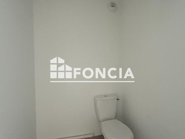 Location Appartement 2 pièces 55.27 m² - 45 RUE DU 8 MAI 1945 Saint Cyr En Val 45590