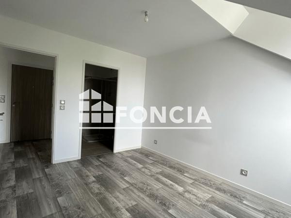 Location Appartement 2 pièces 55.27 m² - 45 RUE DU 8 MAI 1945 Saint Cyr En Val 45590