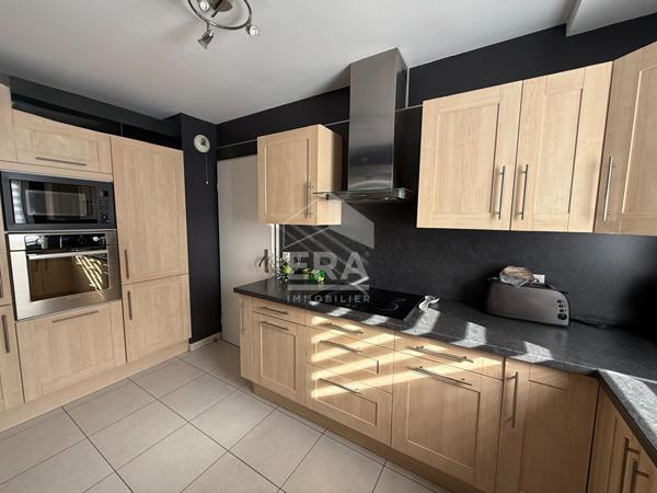 Maison Brie-Comte-Robert 7 pièces - 5 chambres - 137 m2