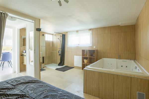 Belle villa 182m² hab avec terrasse, garage et jar - REF. VM461
