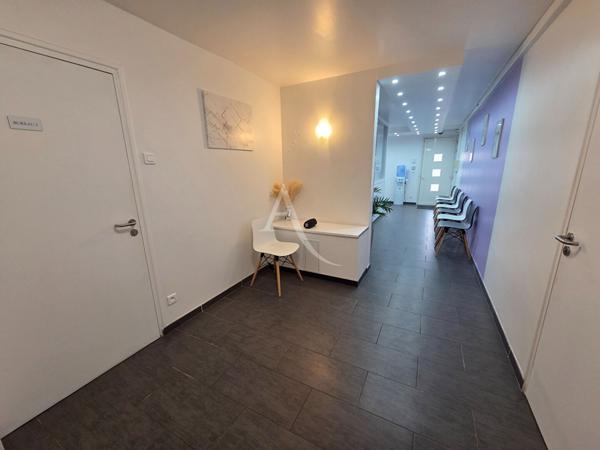 Local Professionnel Polyvalent de 83,47m2 à Tremblay en France