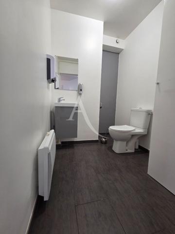 Local Professionnel Polyvalent de 83,47m2 à Tremblay en France