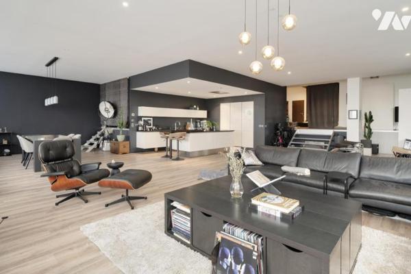 Véritable appartement T5 de type loft avec vue imprenable