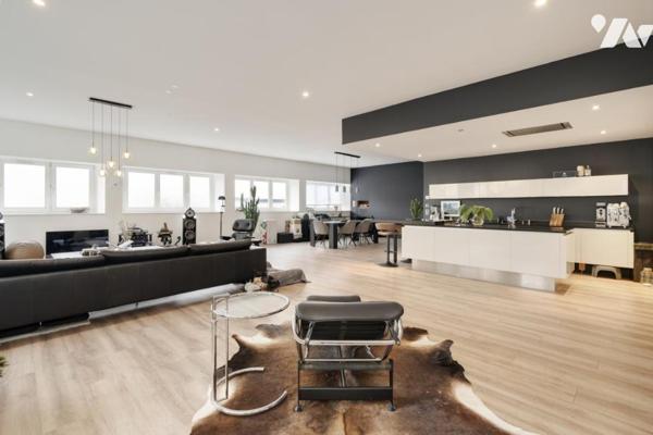 Véritable appartement T5 de type loft avec vue imprenable