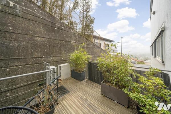 Véritable appartement T5 de type loft avec vue imprenable