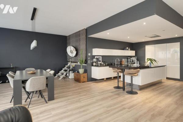 Véritable appartement T5 de type loft avec vue imprenable