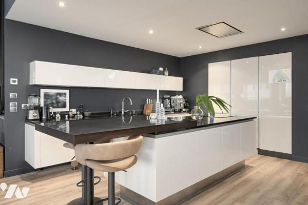 Véritable appartement T5 de type loft avec vue imprenable