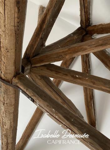 Alliance du cachet et du confort – Maison de charme rénovée avec 4 chambres, jardin, garage