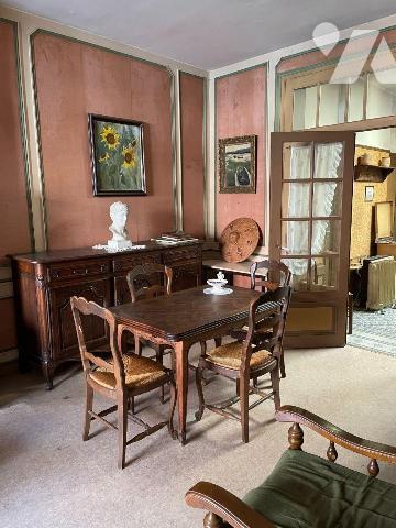 Maison à vendre à TOURCOING, rue Myron Herrick ! Proche des commerces et des transports. Venez ...