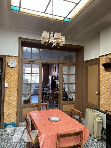 Maison à vendre à TOURCOING, rue Myron Herrick ! Proche des commerces et des transports. Venez ...